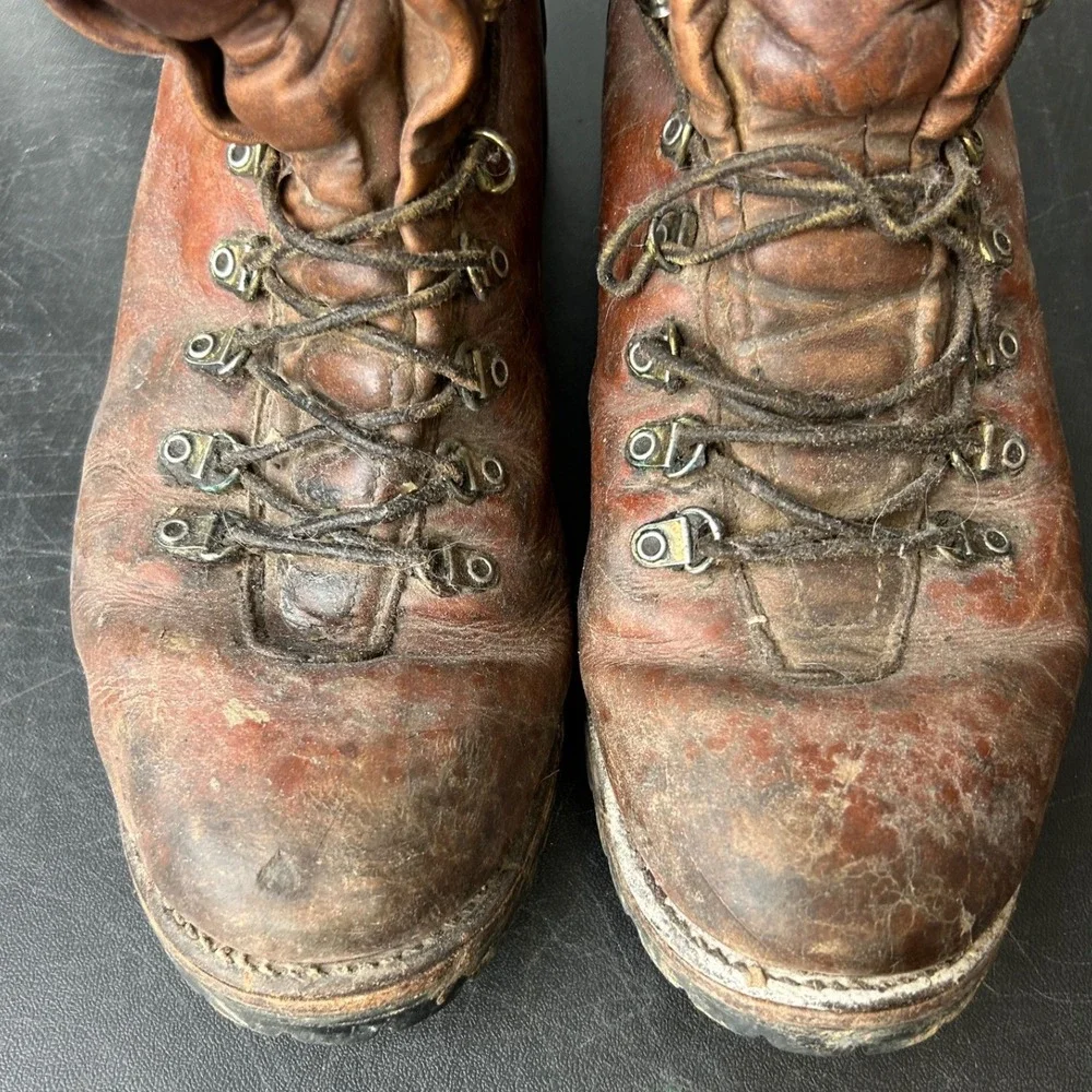 1960's Herman Survivors 89227 Brown Leather Work Boots Mens 11 M Vibram Sole USA